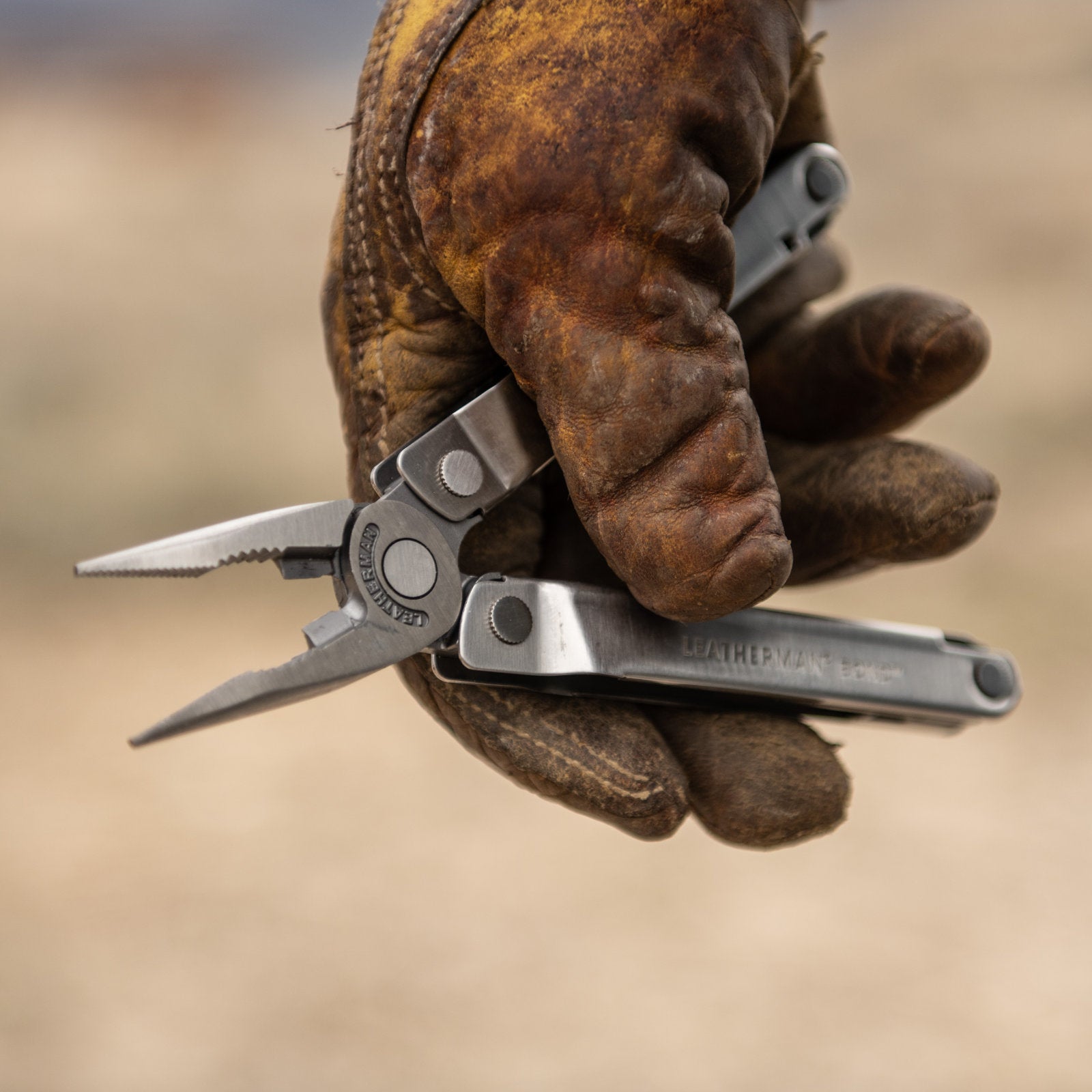 Gear Review: Leatherman Signal and Free T4 - The Trek