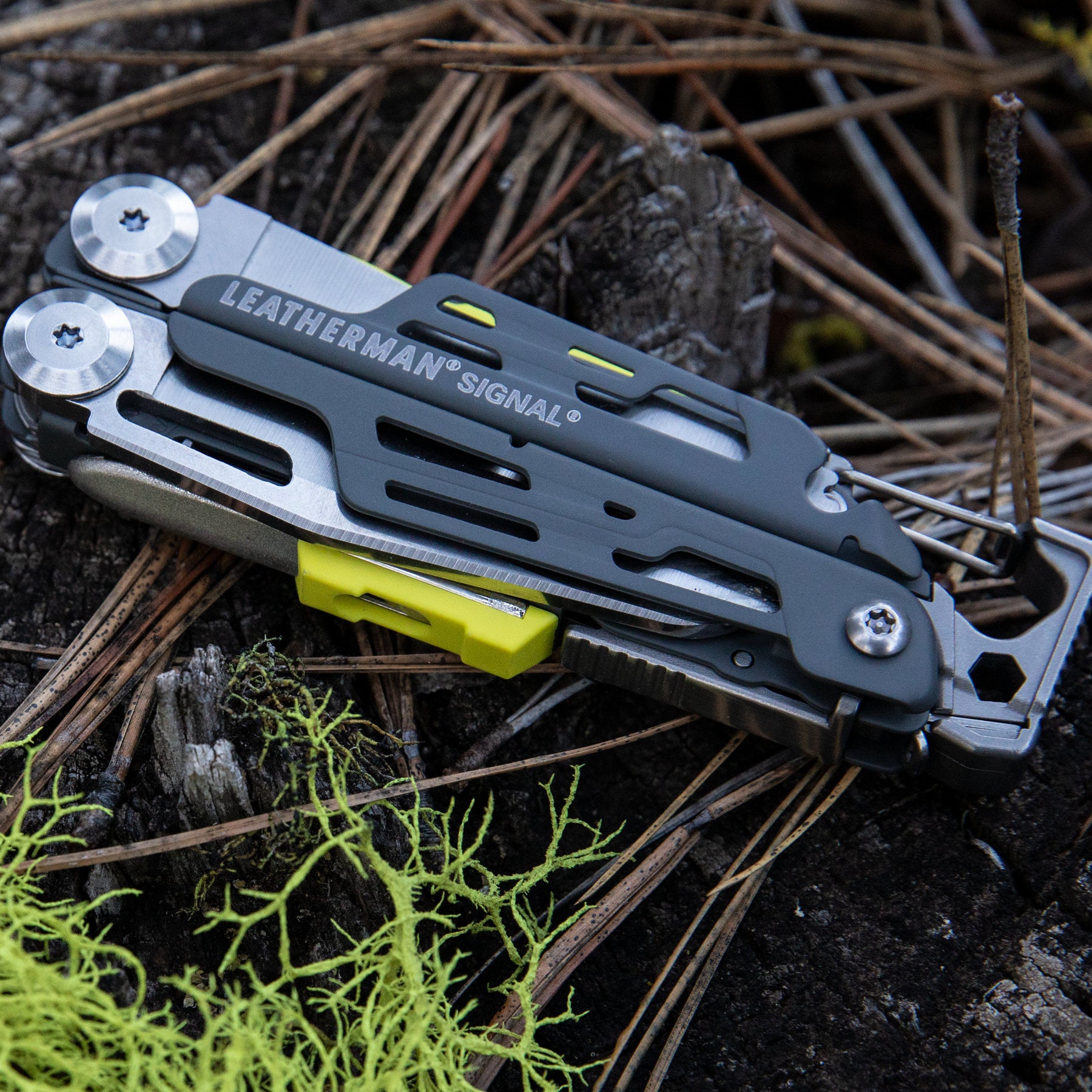 Leatherman Signal Outdoor Multi-tool at Swiss Knife Shop – tagged Sheath  Color_Black