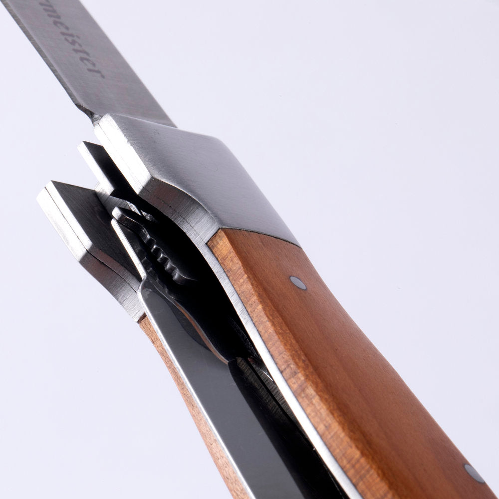 Messermeister Adventure Chef Folding Peeler and Parer Tool Liner Lock Detail