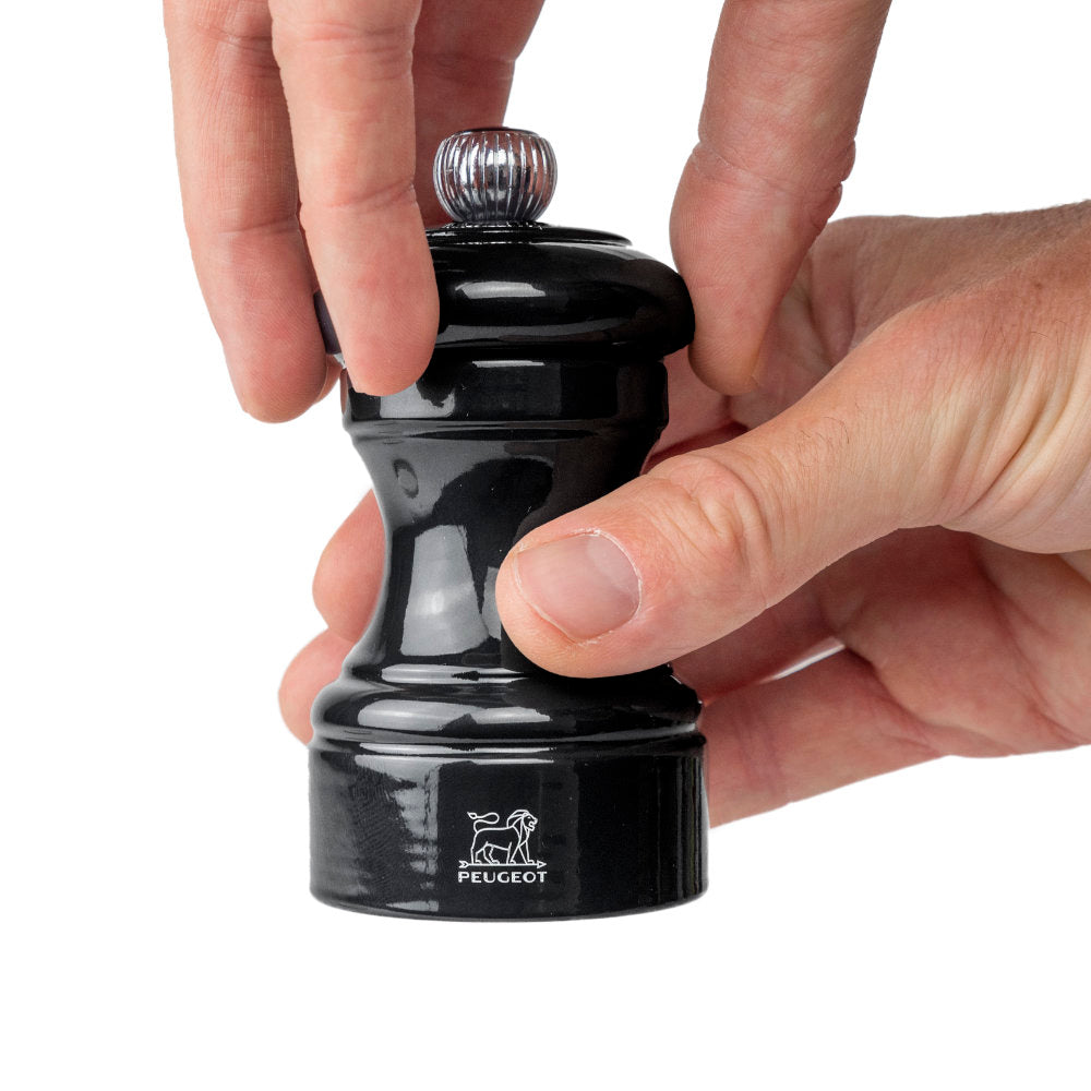 Peugeot Bistrorama 4" Lacquer Pepper Mill in Use
