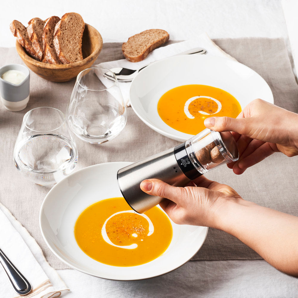 Peugeot Daman 6" Nutmeg Mill in Use at the Table
