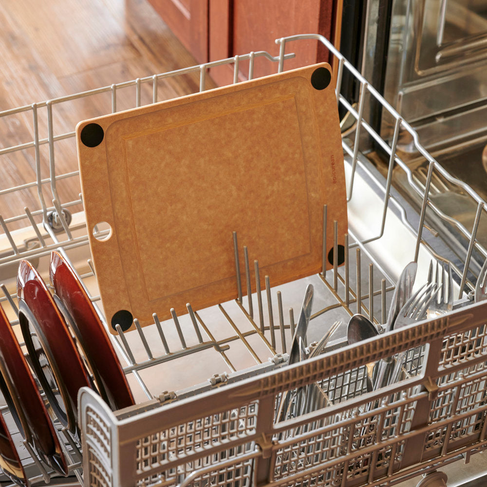 Epicurean Cutting Board Review, Nonslip, Dishwasher-Safe