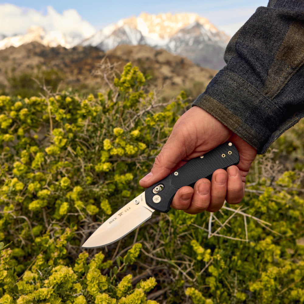 Buck 791 Range Pro Lockblade Knife in Use