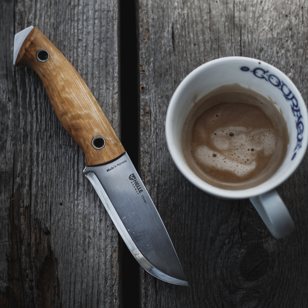 Helle Utvaer Outdoor Knife Outdoors with Coffee