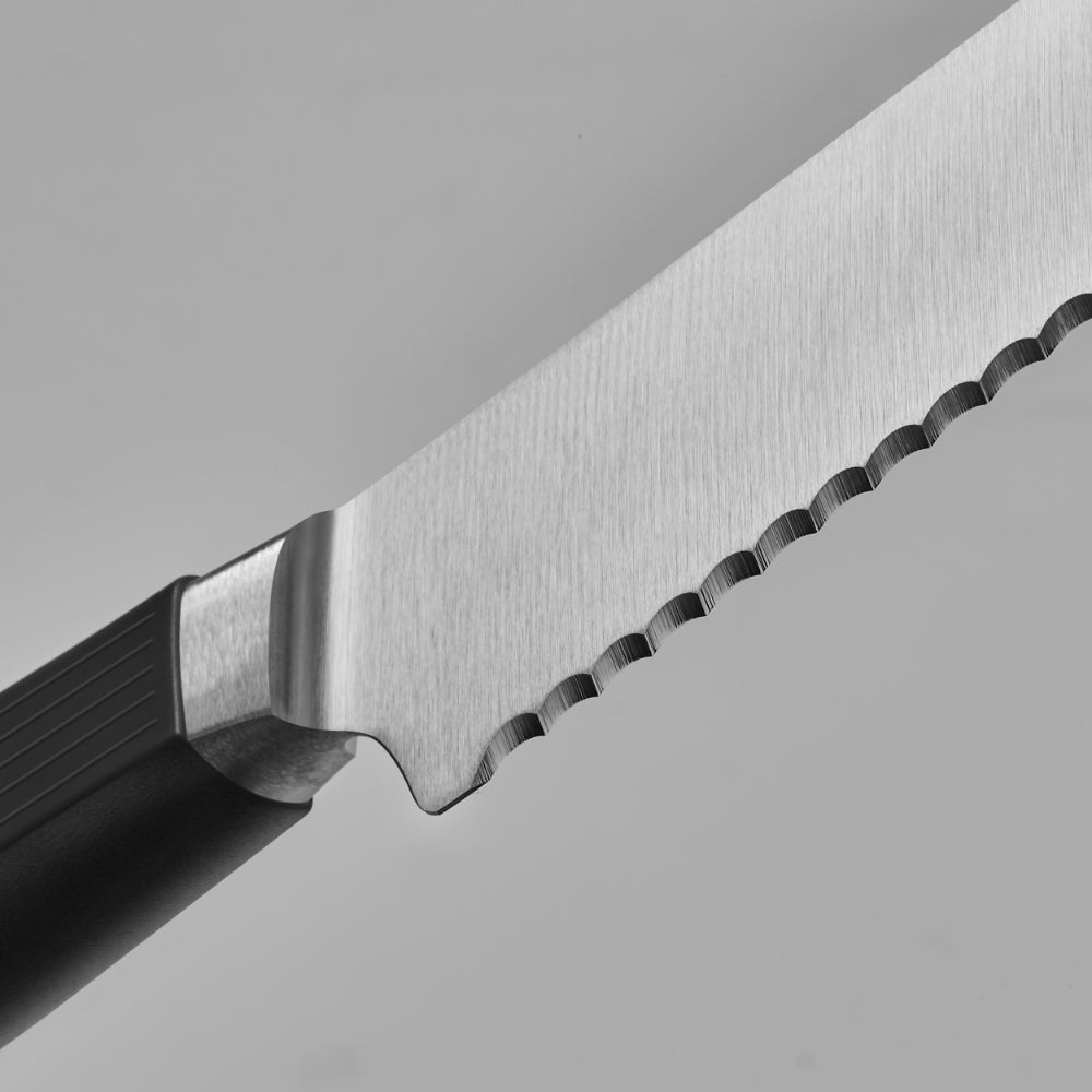 Wusthof Partner 8" Bread Knife Serration Detail