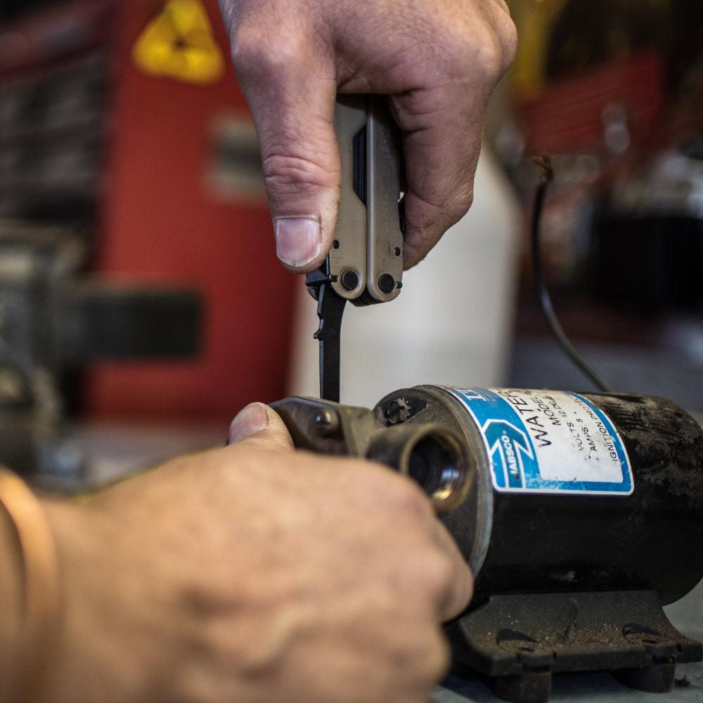 Leatherman Rebar Coyote Tan 17-Function Multi-Tool with Screwdriver