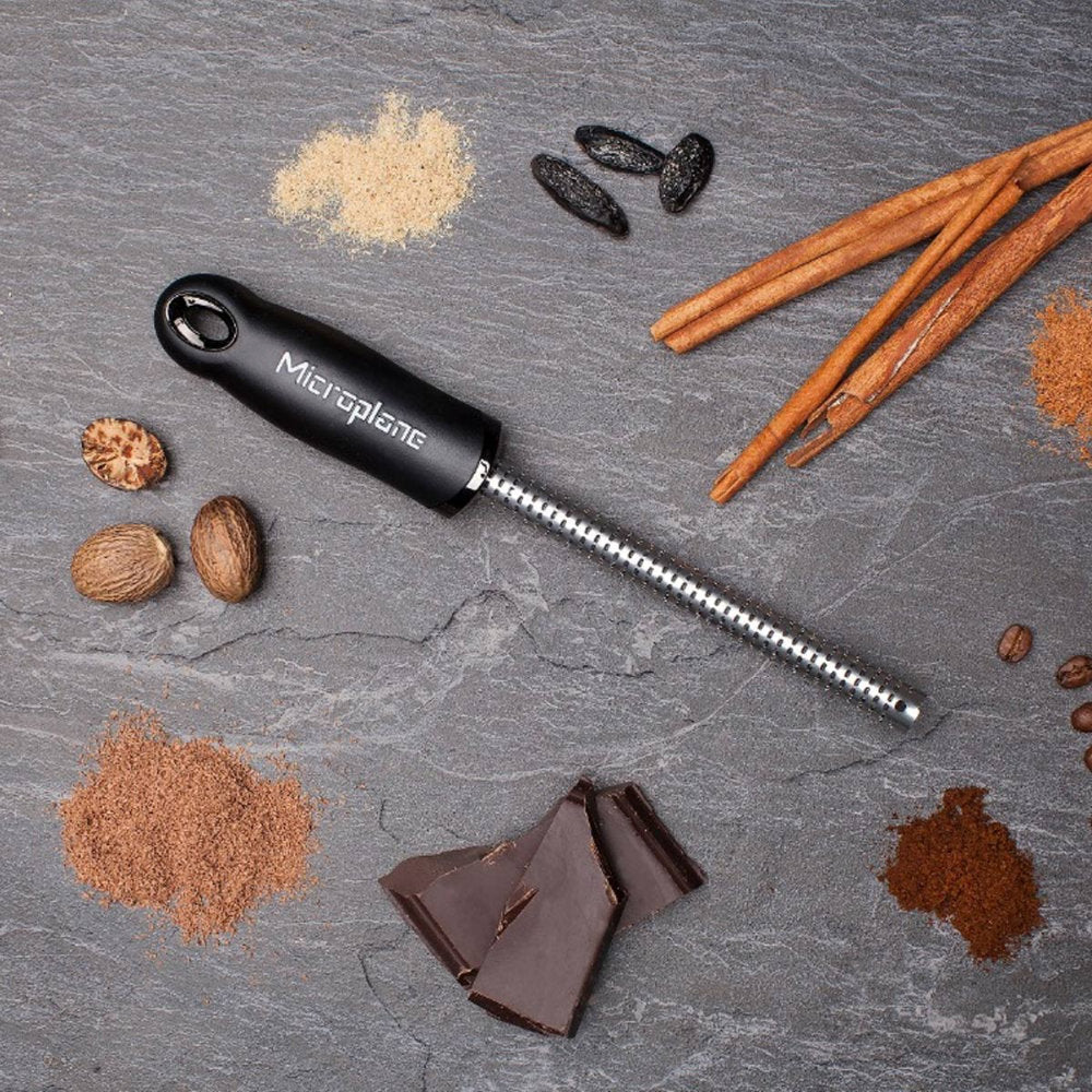 Microplane Premium Classic Spice Grater for Spices, Chocolate and Nuts