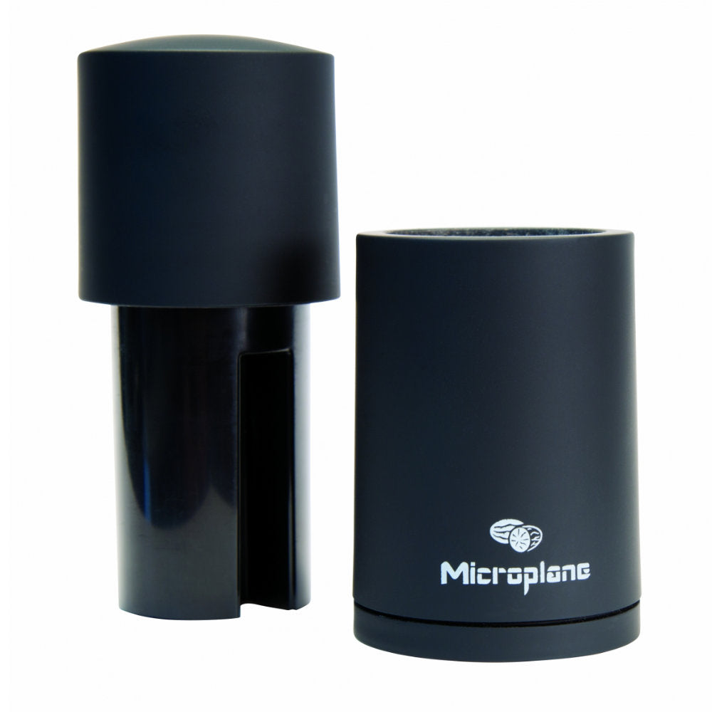 Microplane Black Spice Mill Operates with Light Pressure
