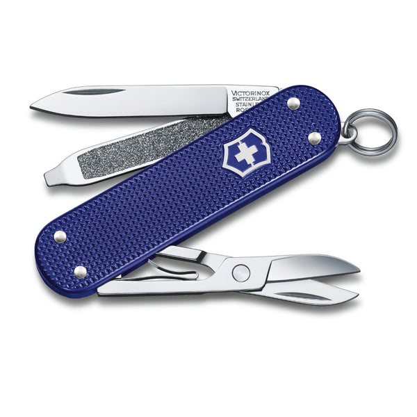 SA06221222-Victorinox-Classic-